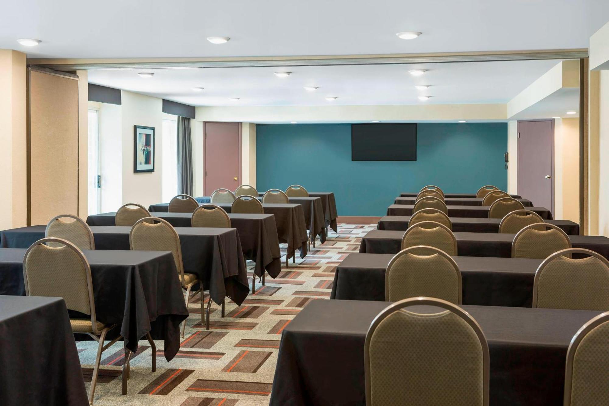 Four Points By Sheraton Buffalo Grove Εξωτερικό φωτογραφία